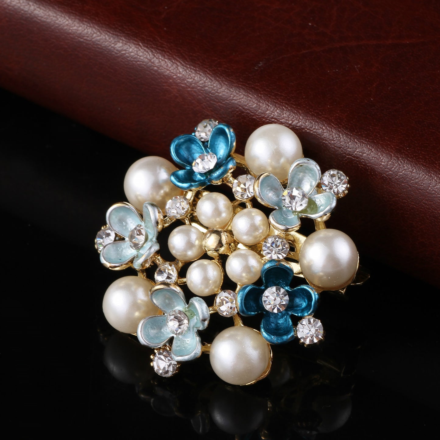 Brooch used as scarf clip - Image 4