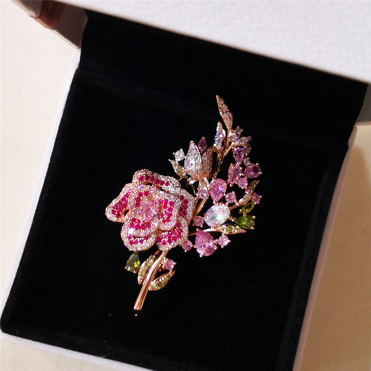 Alloy rhinestone rose bouquet brooch front view