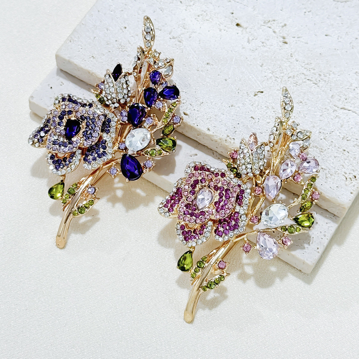 Alloy rhinestone rose bouquet brooch front view
