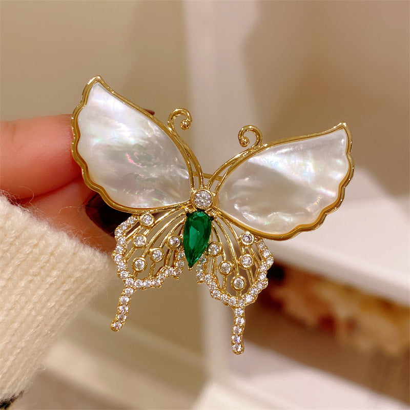 Close-Up of Elegant Brooch - Image 2