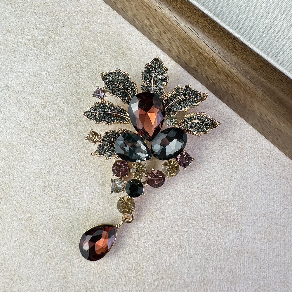 Gift Idea Brooch for Women Image 5