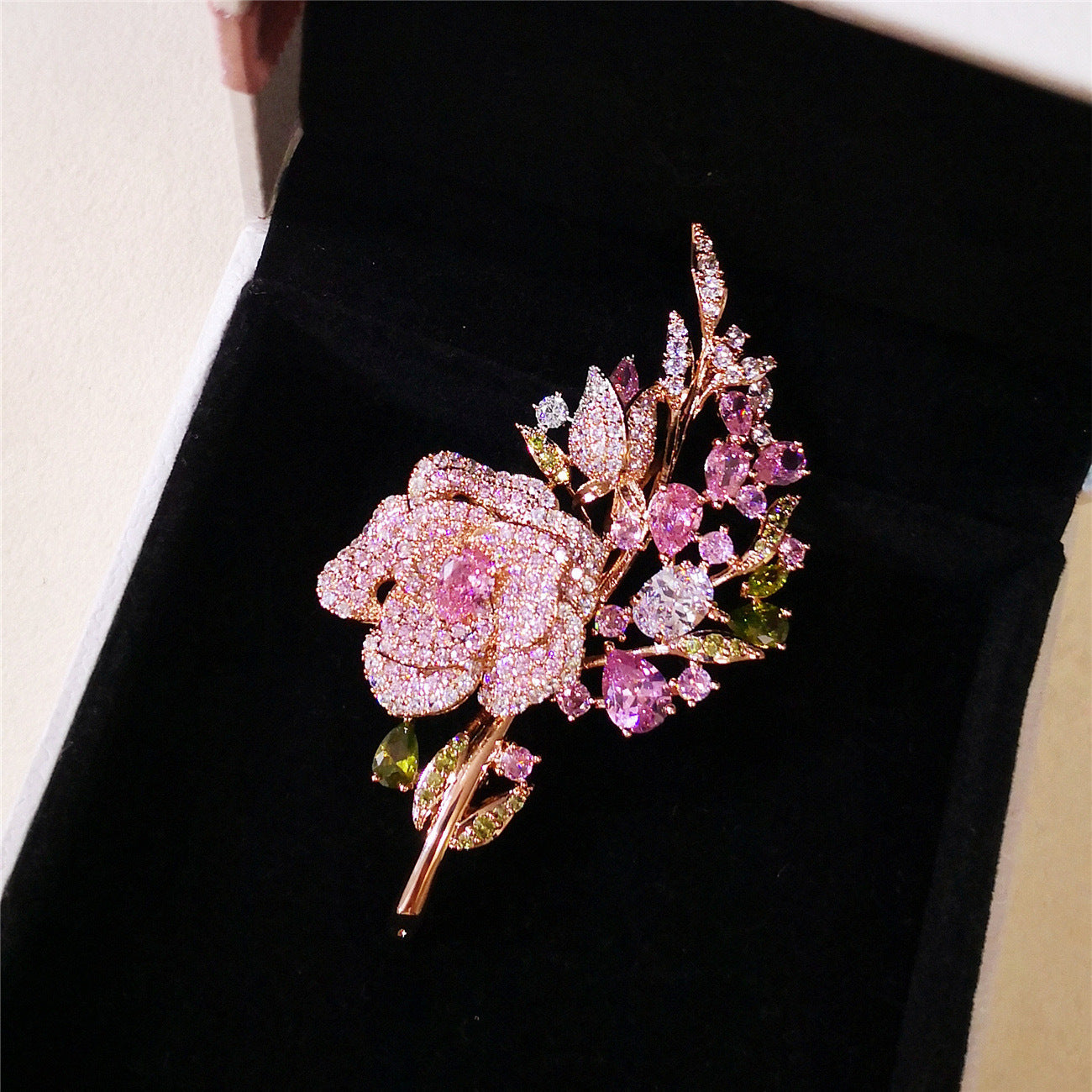 Alloy rhinestone rose bouquet brooch front view