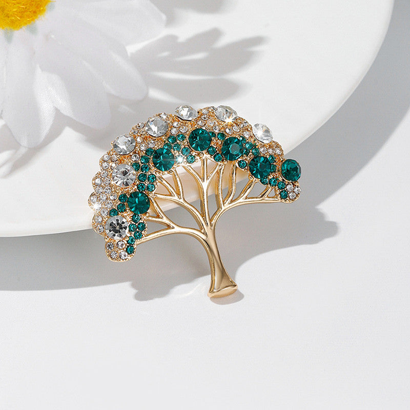 Stylish Zinc Alloy Brooch Detail Image 3