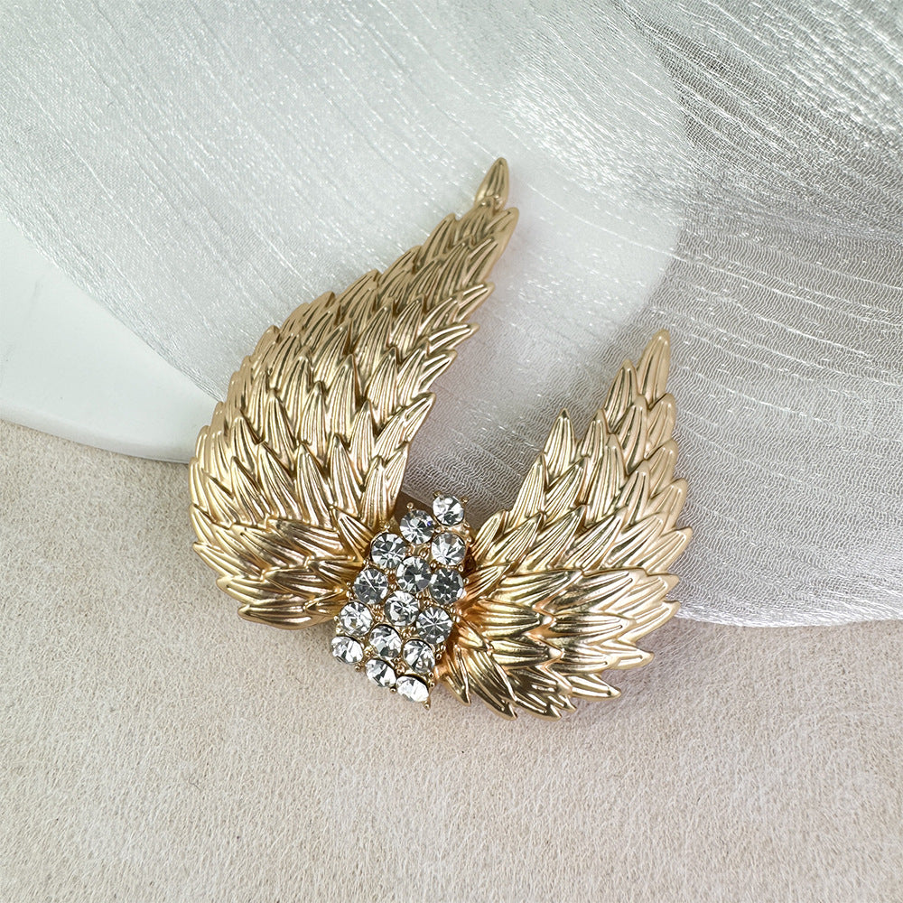 Gold Wing Brooch for Special Occasions Image 7