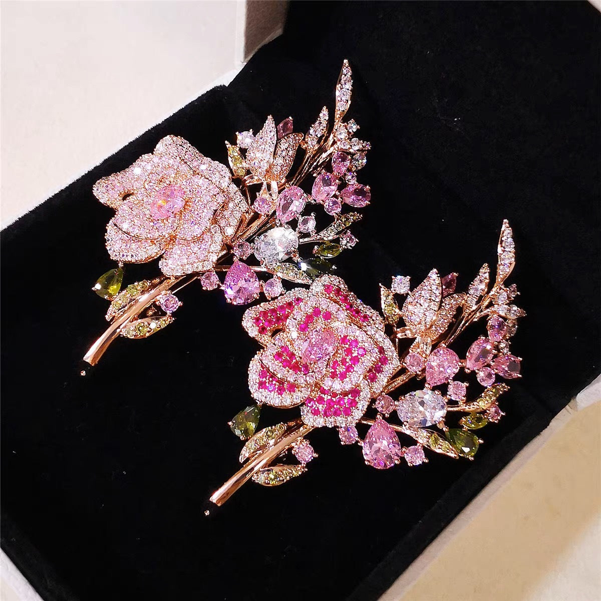 Alloy rhinestone rose bouquet brooch front view