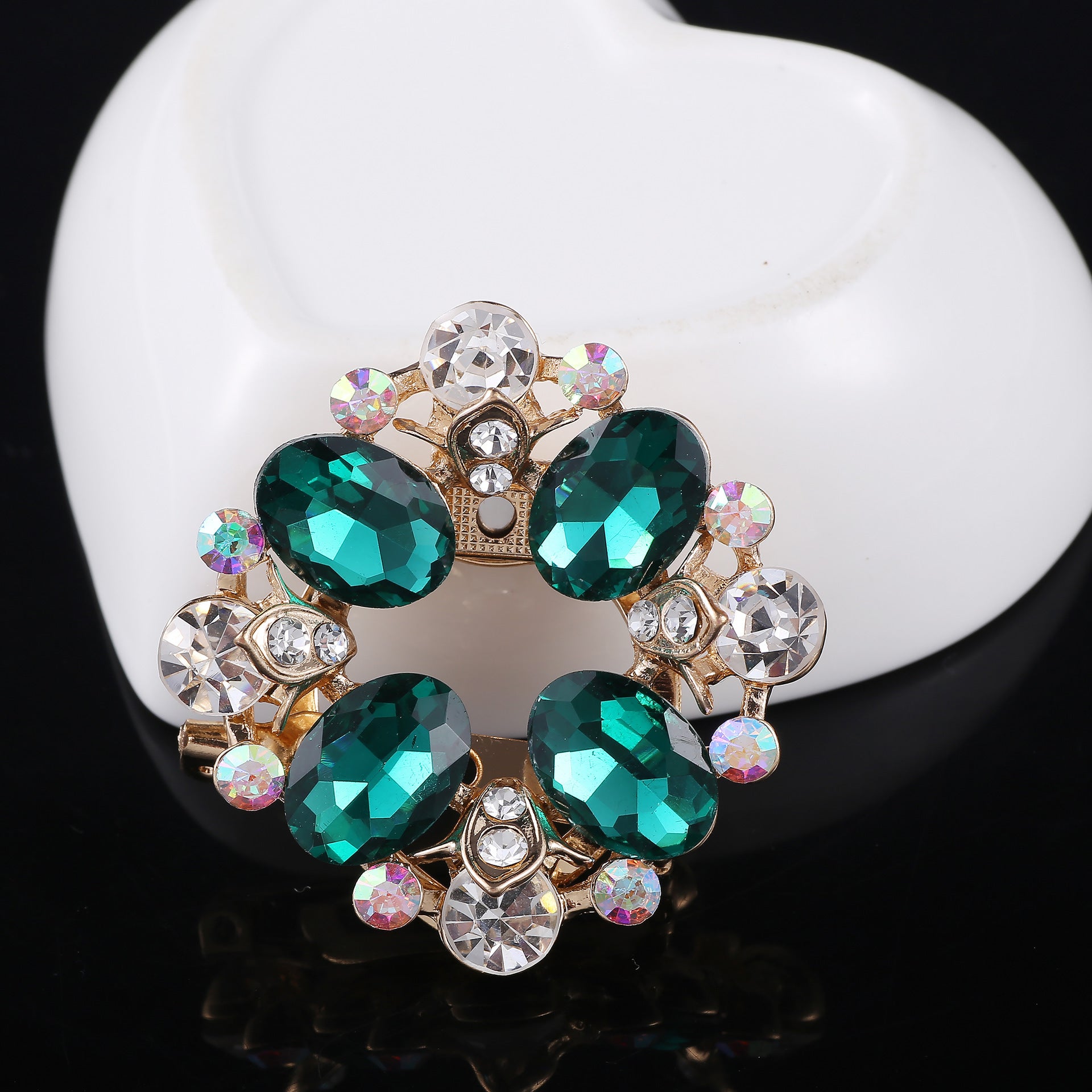 Alloy Rhinestone Brooch with Multi-Color Options
