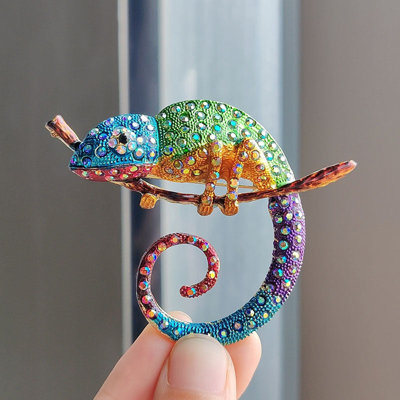 Wearing Lizard Brooch