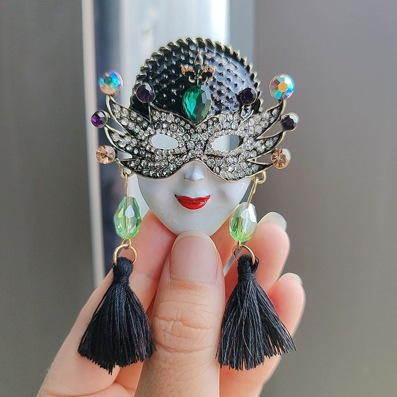 Elegant alloy brooch with glass accents