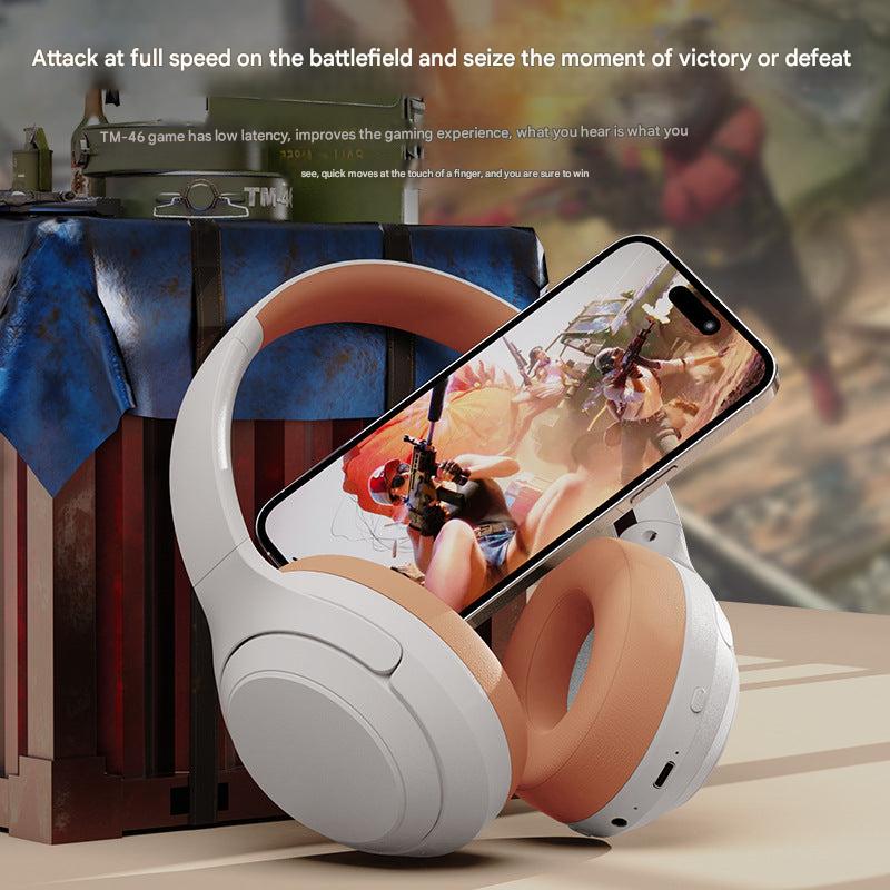 DR83 Headset Lifestyle Image