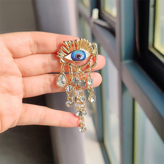 Vintage tassel pin brooch