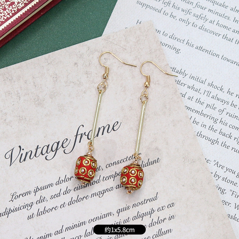 Fashionable earrings for women 4