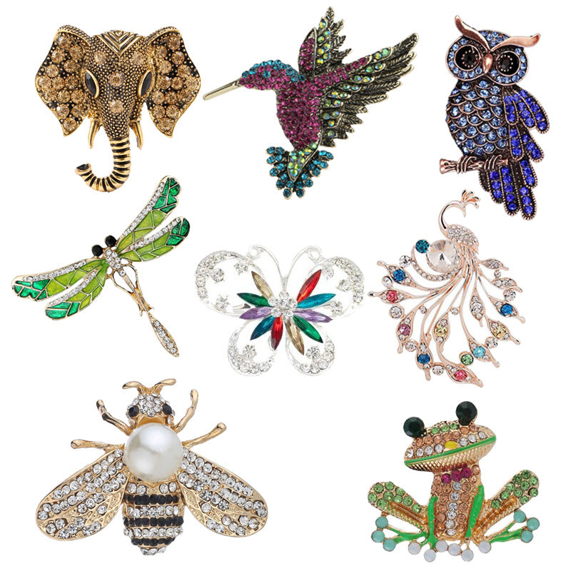 Frog brooch fashion accessory