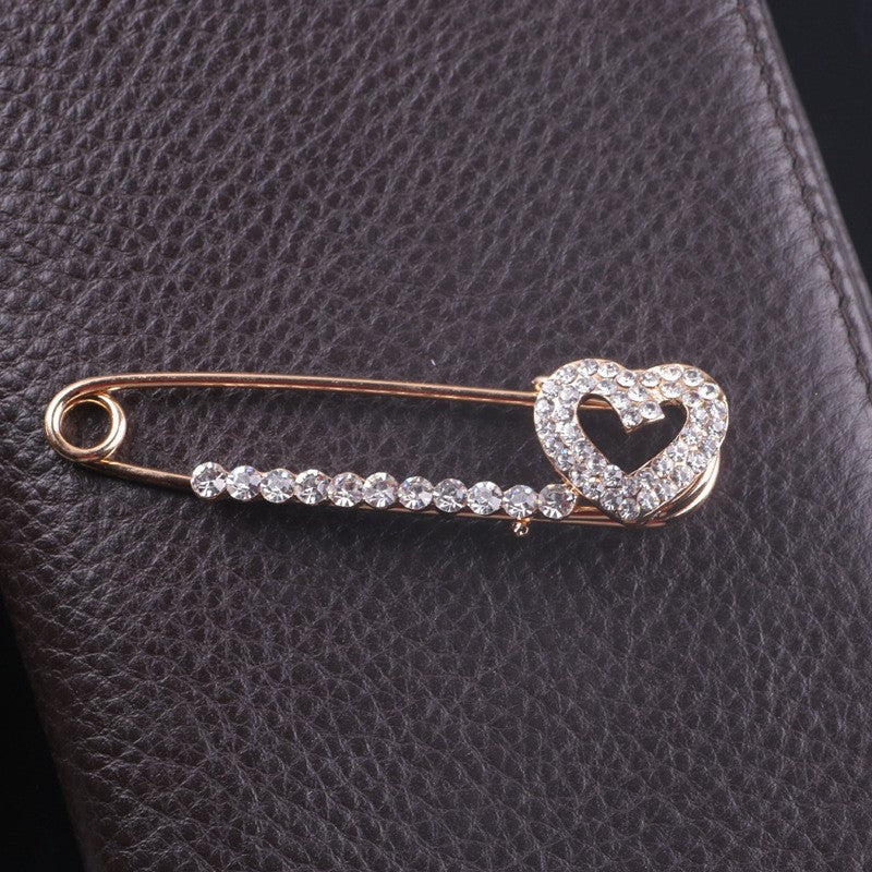 Decorative Brooch with Pearl Detail - Image 2