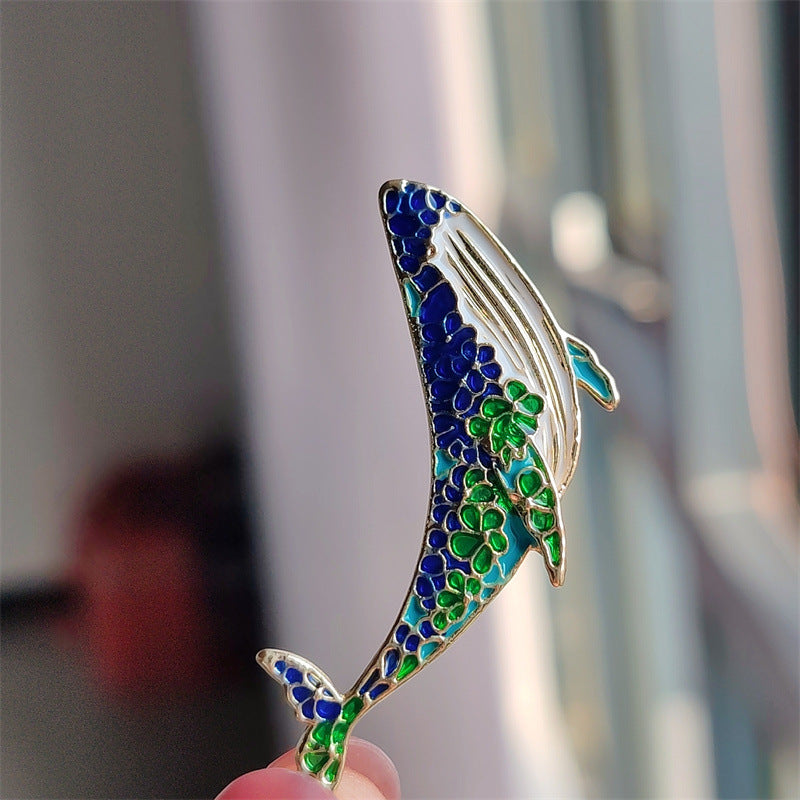Charming brooch for fashion