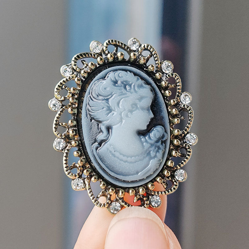 Stunning Alloy Cameo Brooch with Rhinestones