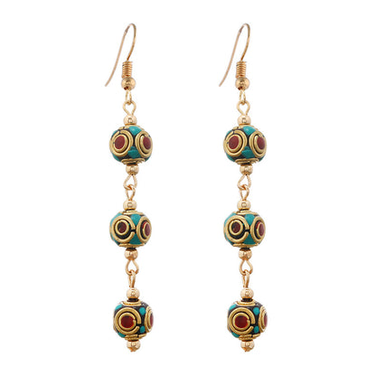 Fashionable earrings for women 4