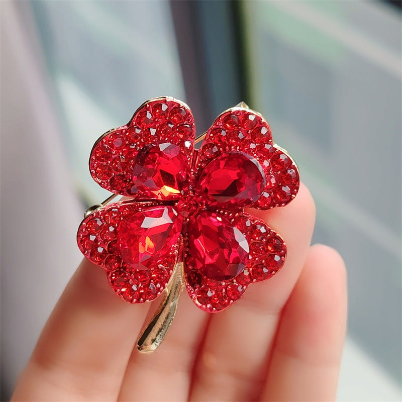 Sleek cat eye stone brooch