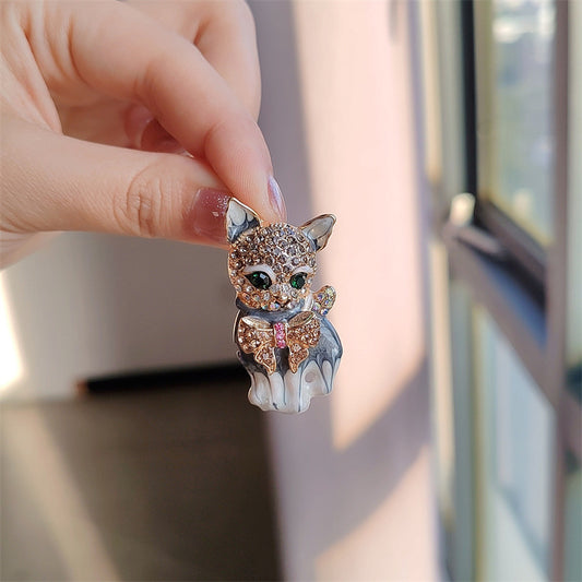 Cat-Themed Alloy Brooch Image 2