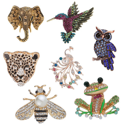 Fashionable gold butterfly brooch