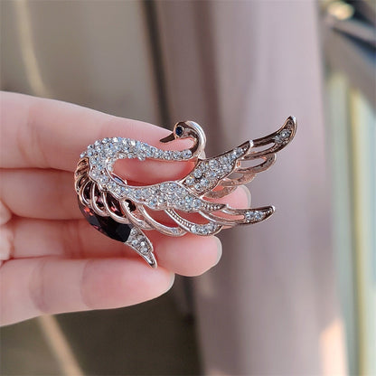 Swan brooch elegant design