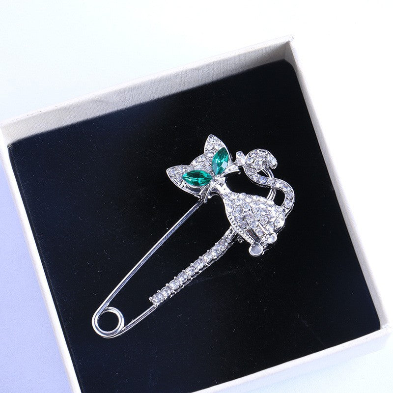 Elegant Anti-Slip Brooch Pin for Women - Image 1