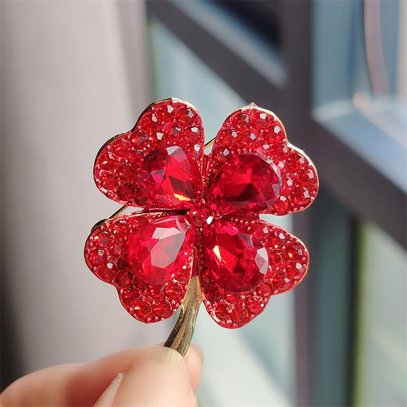 Quality alloy brooch for women