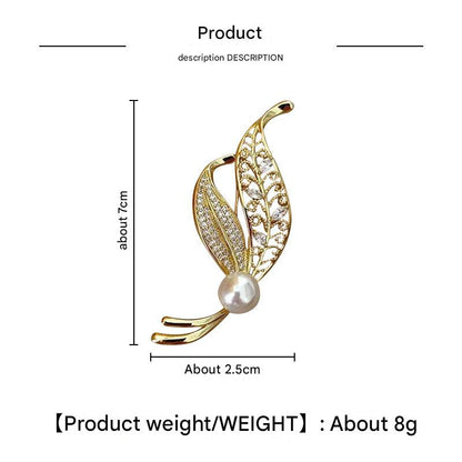 Fashion Accessory Leaf Brooch Close-up - Image 3