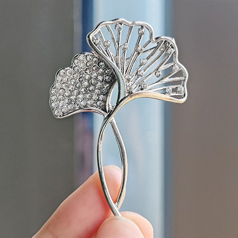 Luxury Ginkgo Leaf Brooch in gold color