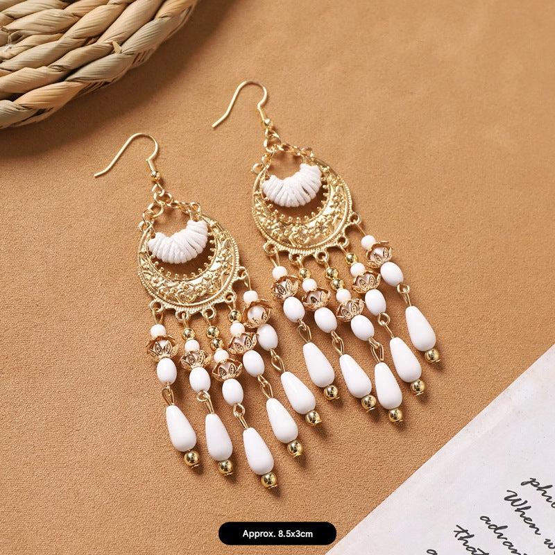 Elegant vintage style earrings
