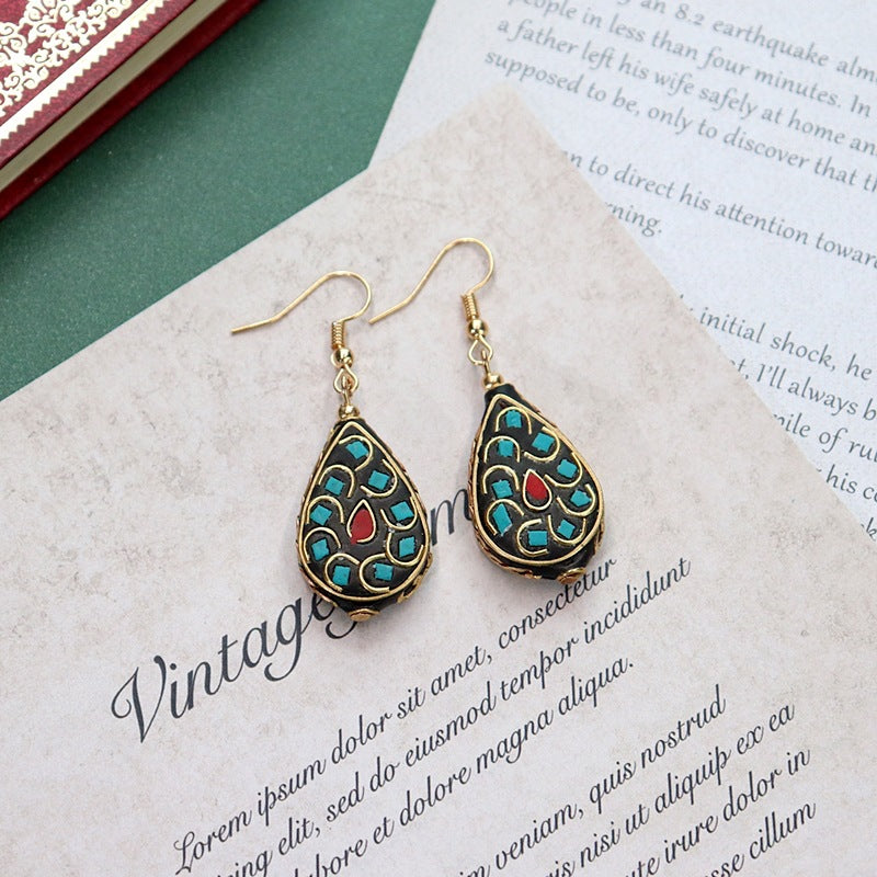 Fashionable earrings for women 4