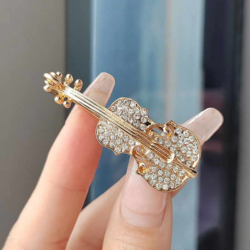 Gold brooch with pearl detail - image 6