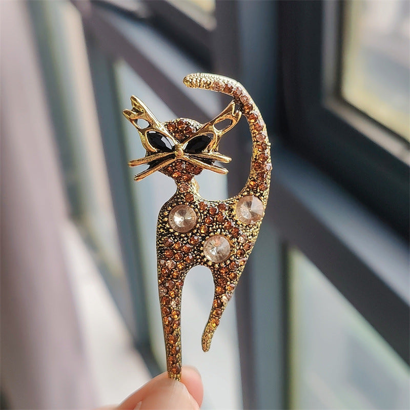 Colorful retro cat brooch