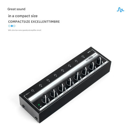 Portable headphone amplifier in carrying case