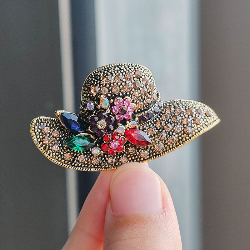 Fashionable accessory for any outfit - image 5
