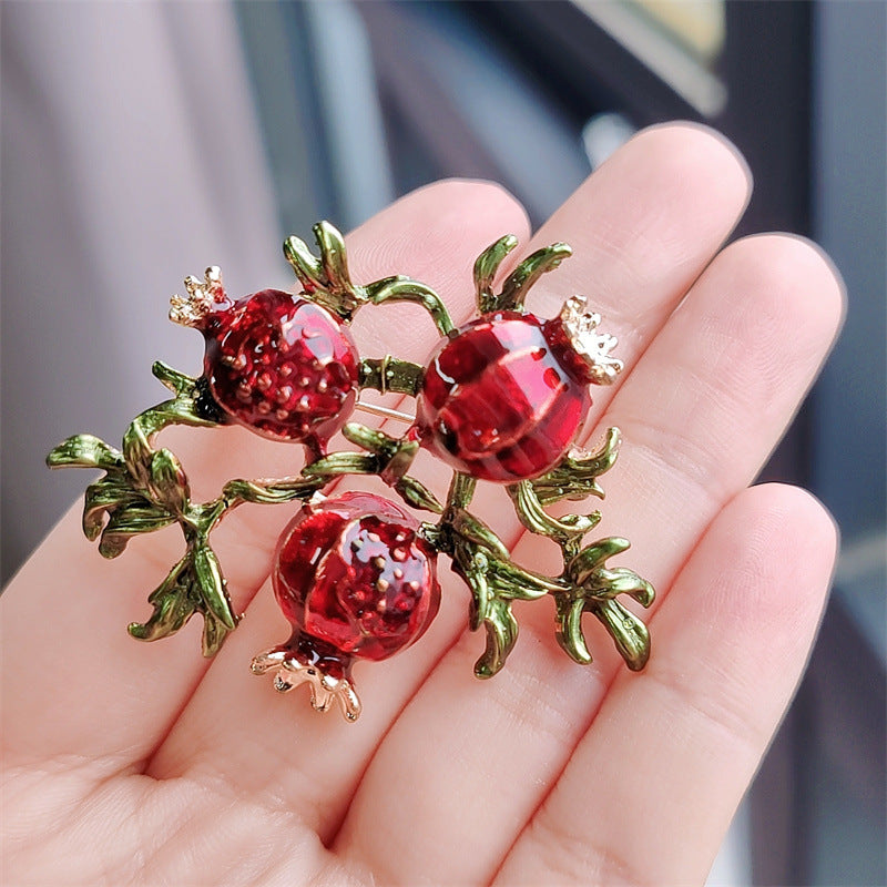 Vintage fruit brooch apple design