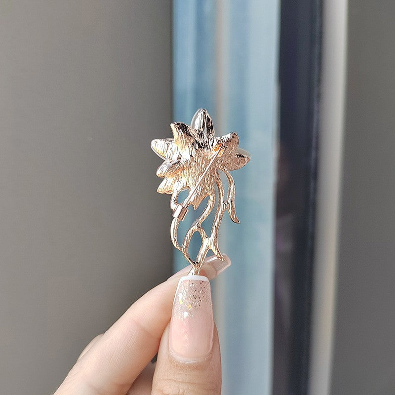 Stylish Floral Brooch for Women - Vintage Style Jewelry