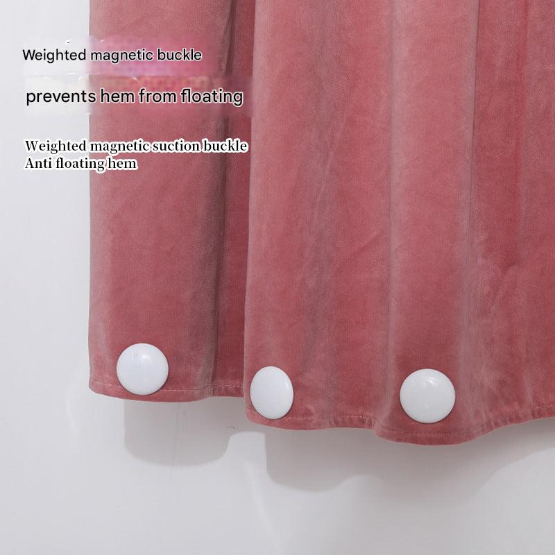 Magnetic hooks on patterned tablecloth