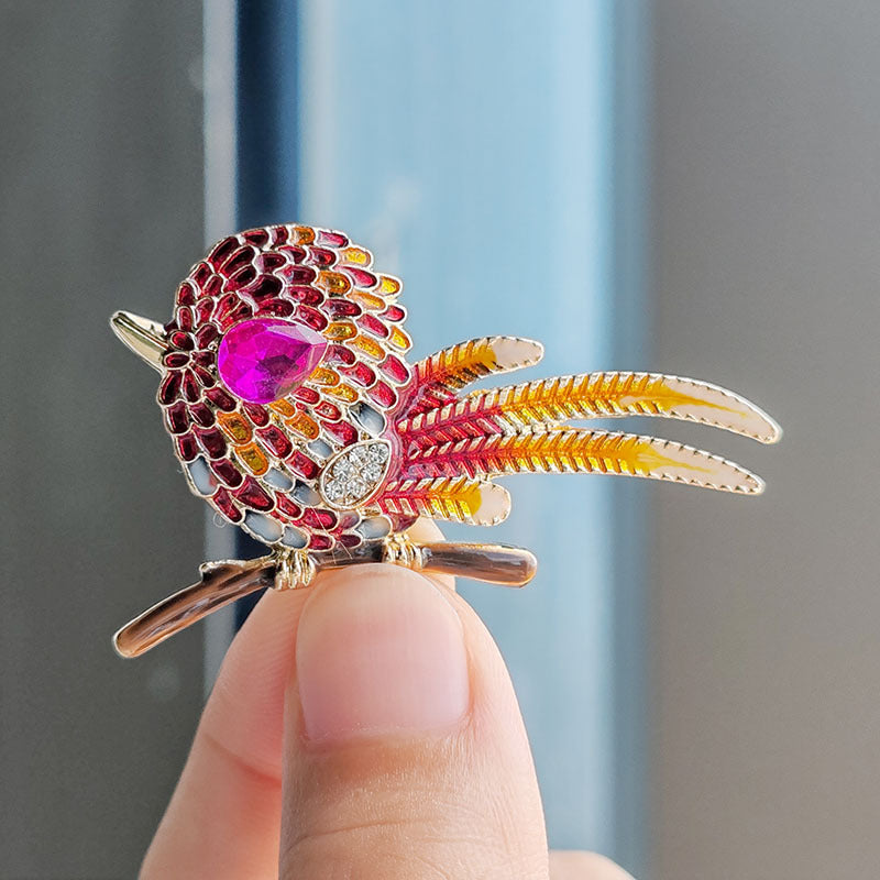 elegant animal-themed fashion pin image 6