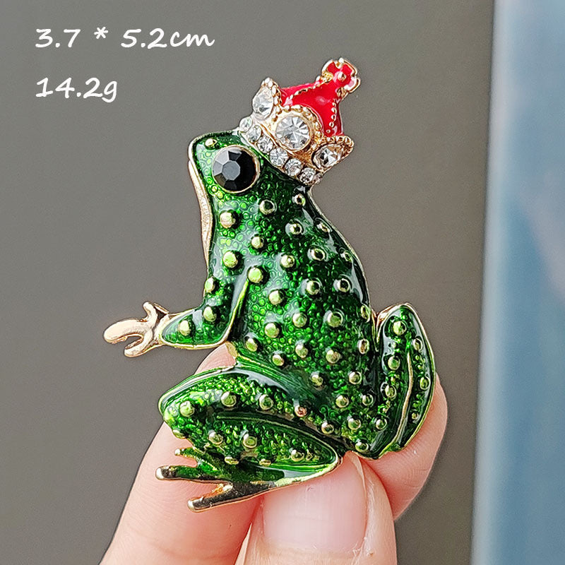 Charming Frog Brooch image 3