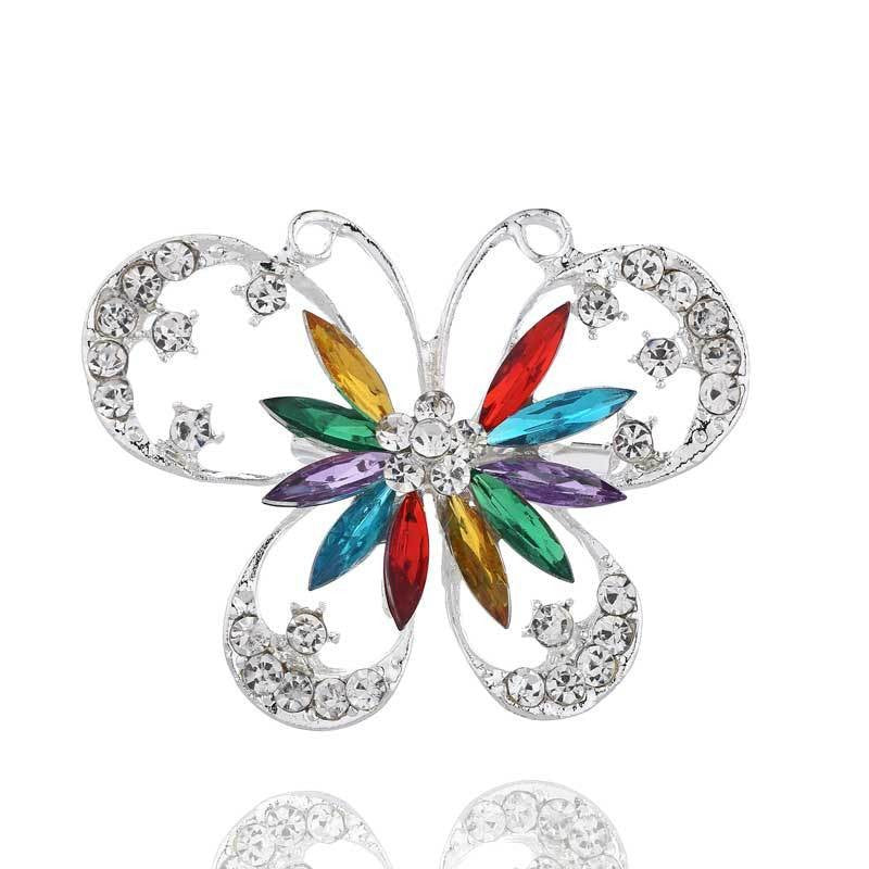 Charming animal-themed brooch