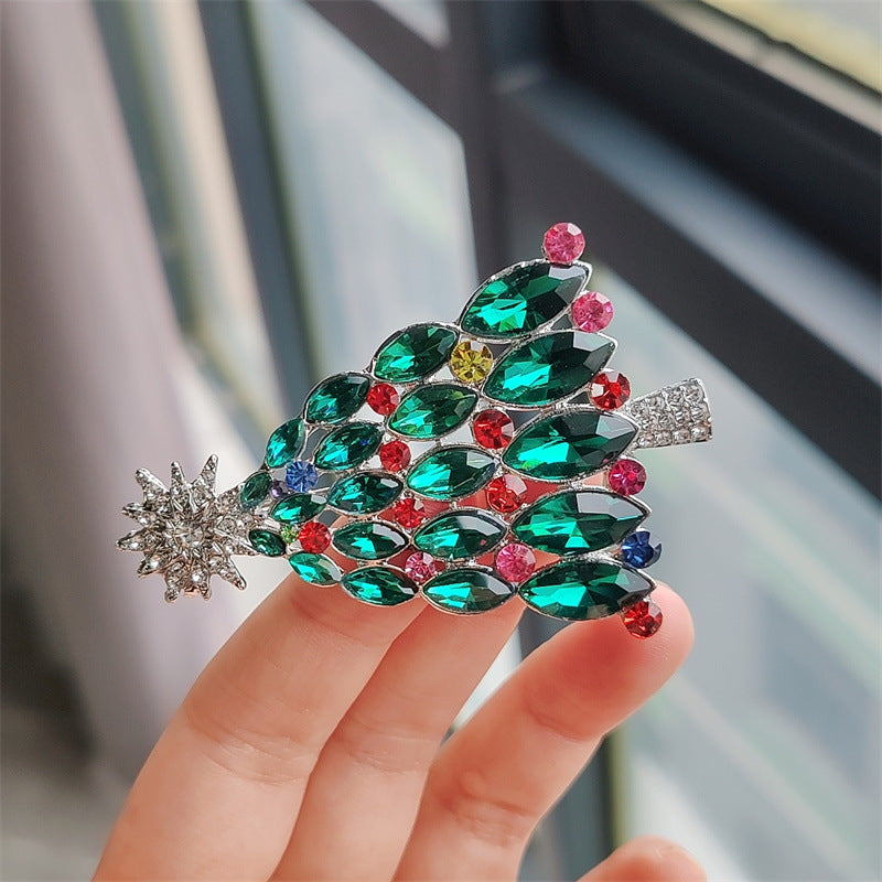 quality alloy brooch displayed elegantly image 5
