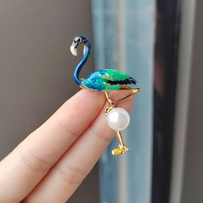 Flamingo Pearl Brooch Image 4