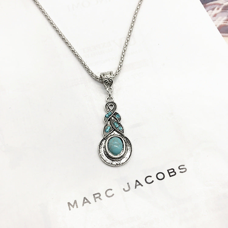 Stylish layering ideas with bohemian jewelry - image 9