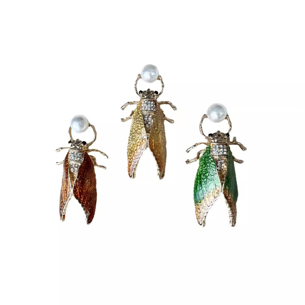 Alloy cicada pin detailed craftsmanship