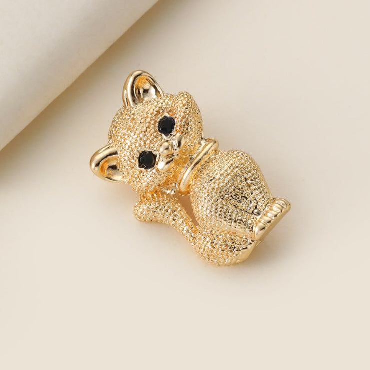 Unique animal brooch collection