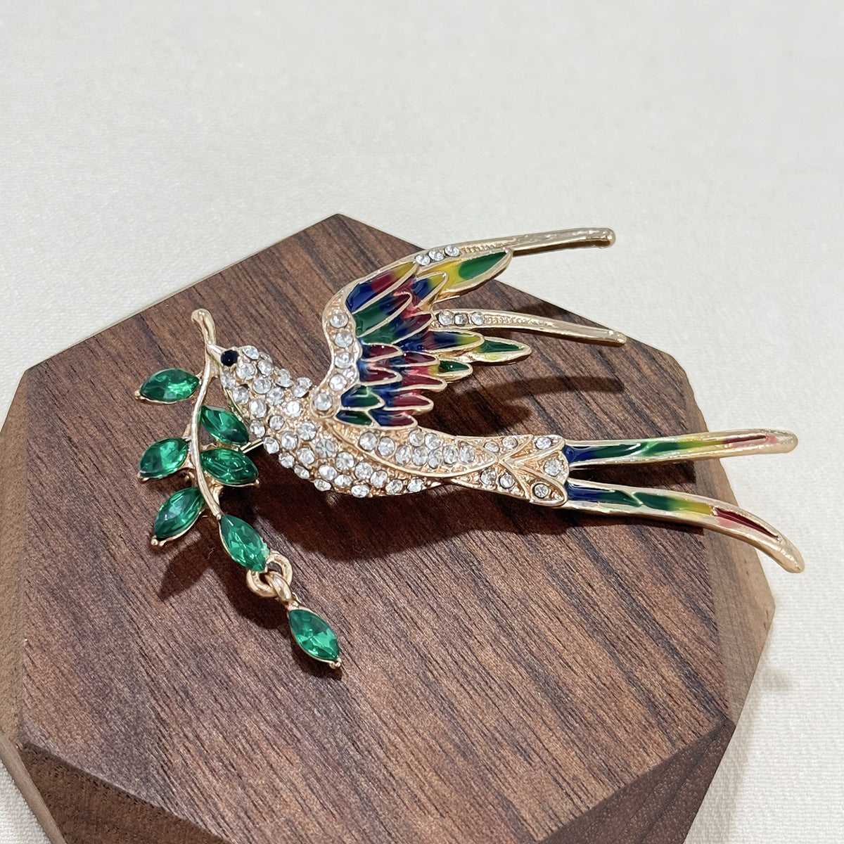 Elegant Alloy Fashion Accessory