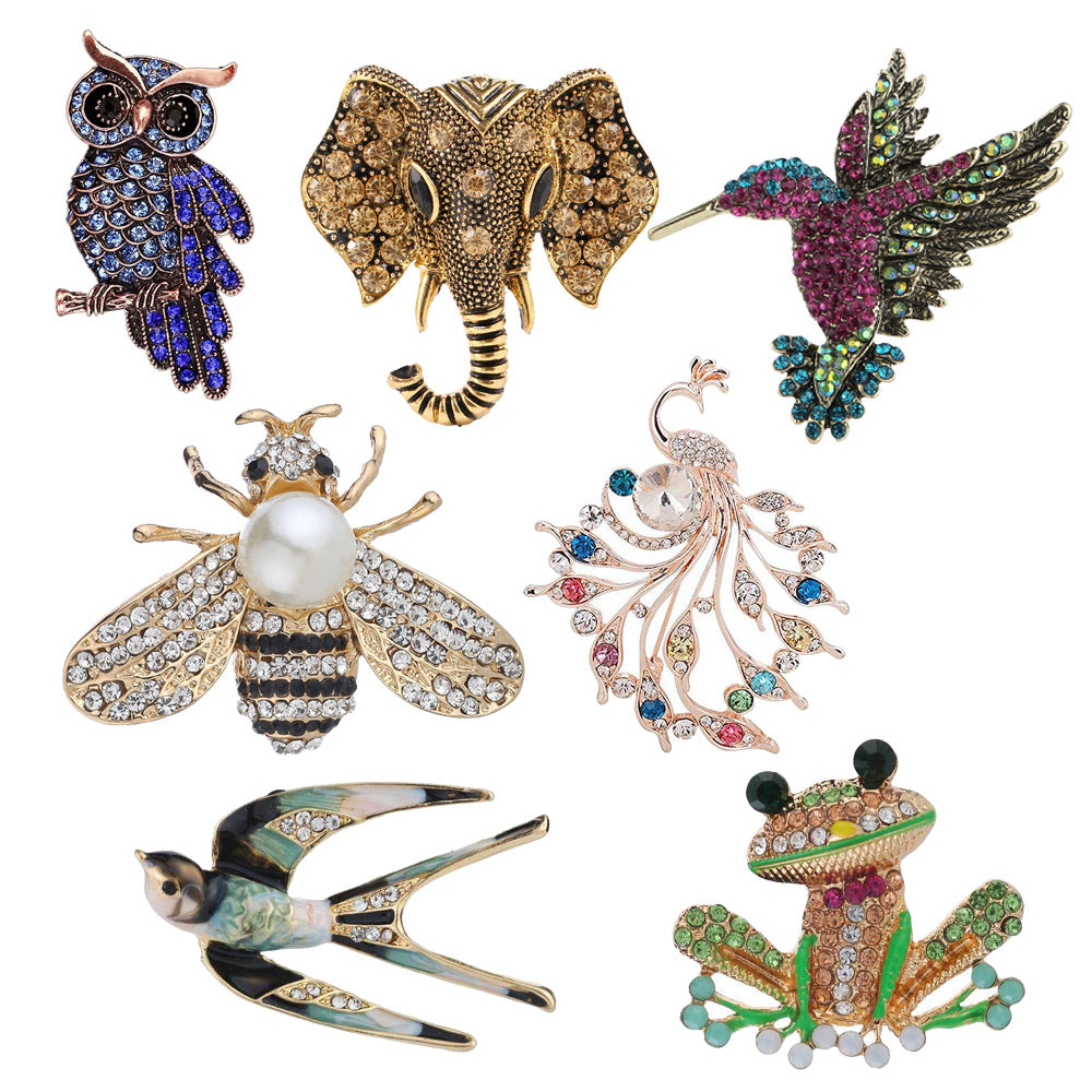 Charming animal-themed brooch