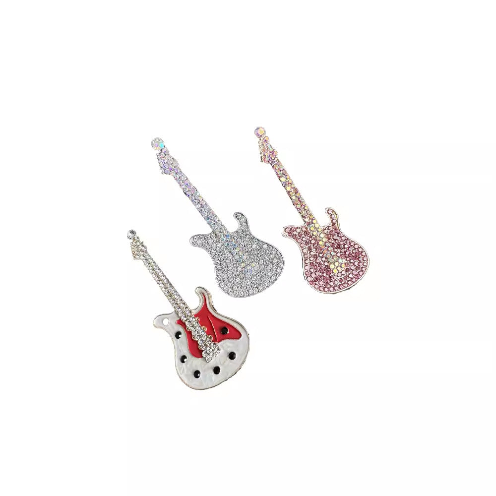 Rhinestone guitar pin detail image 5