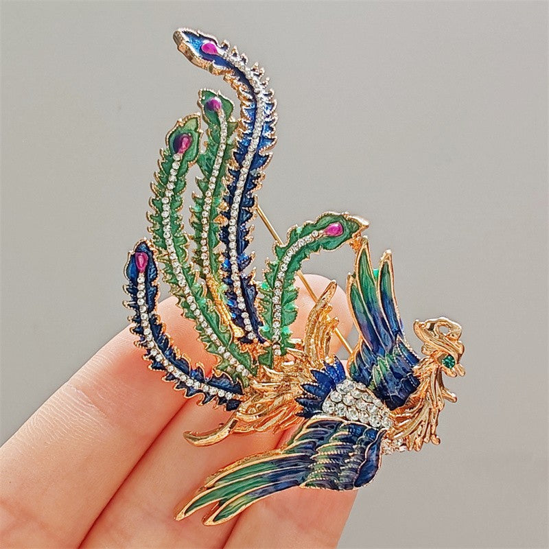 Stylish women's accessory brooch image 2
