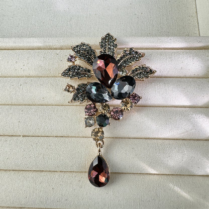 Spring 2024 Floral Brooch Image 6